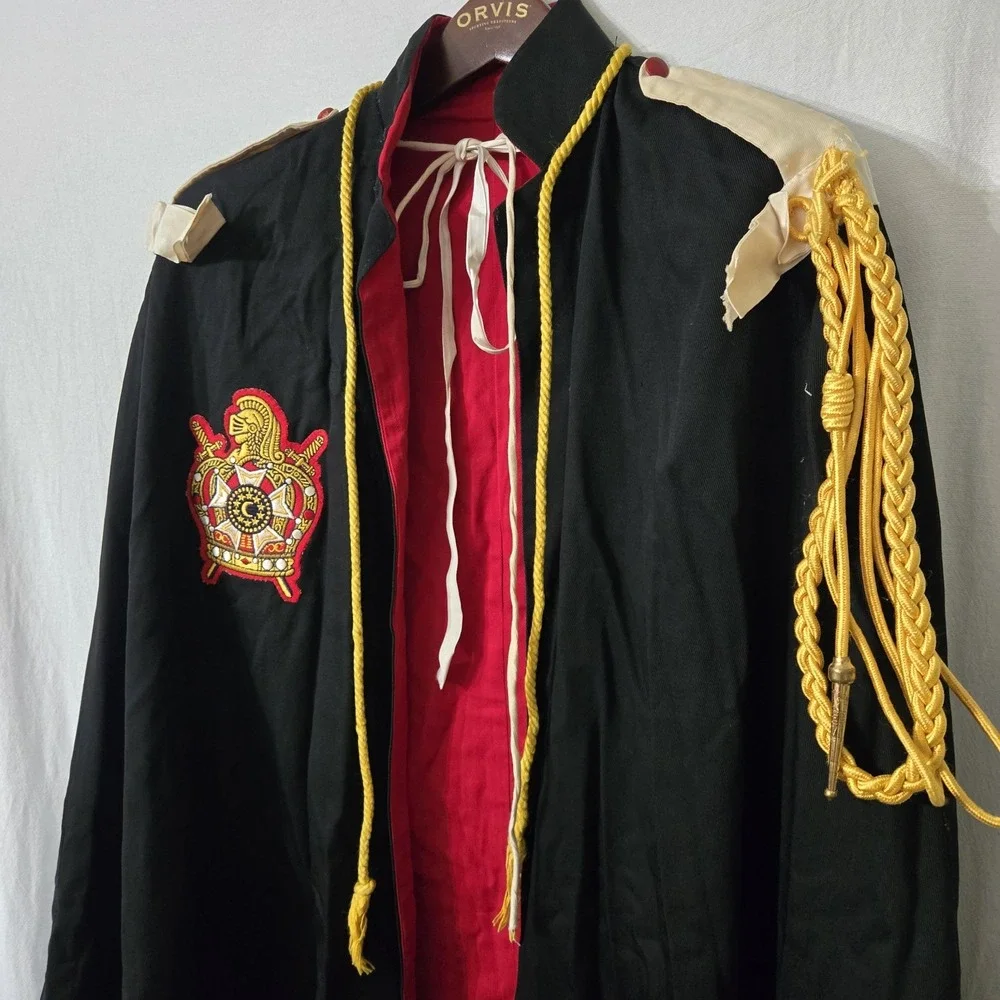 Vtg DeMolay Knights Templar Freemason Black Red‎ Handmade Cape Robe, Gold Rope
